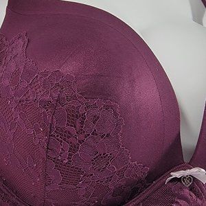 Victoria's Secret No-Wire 40DD Bra